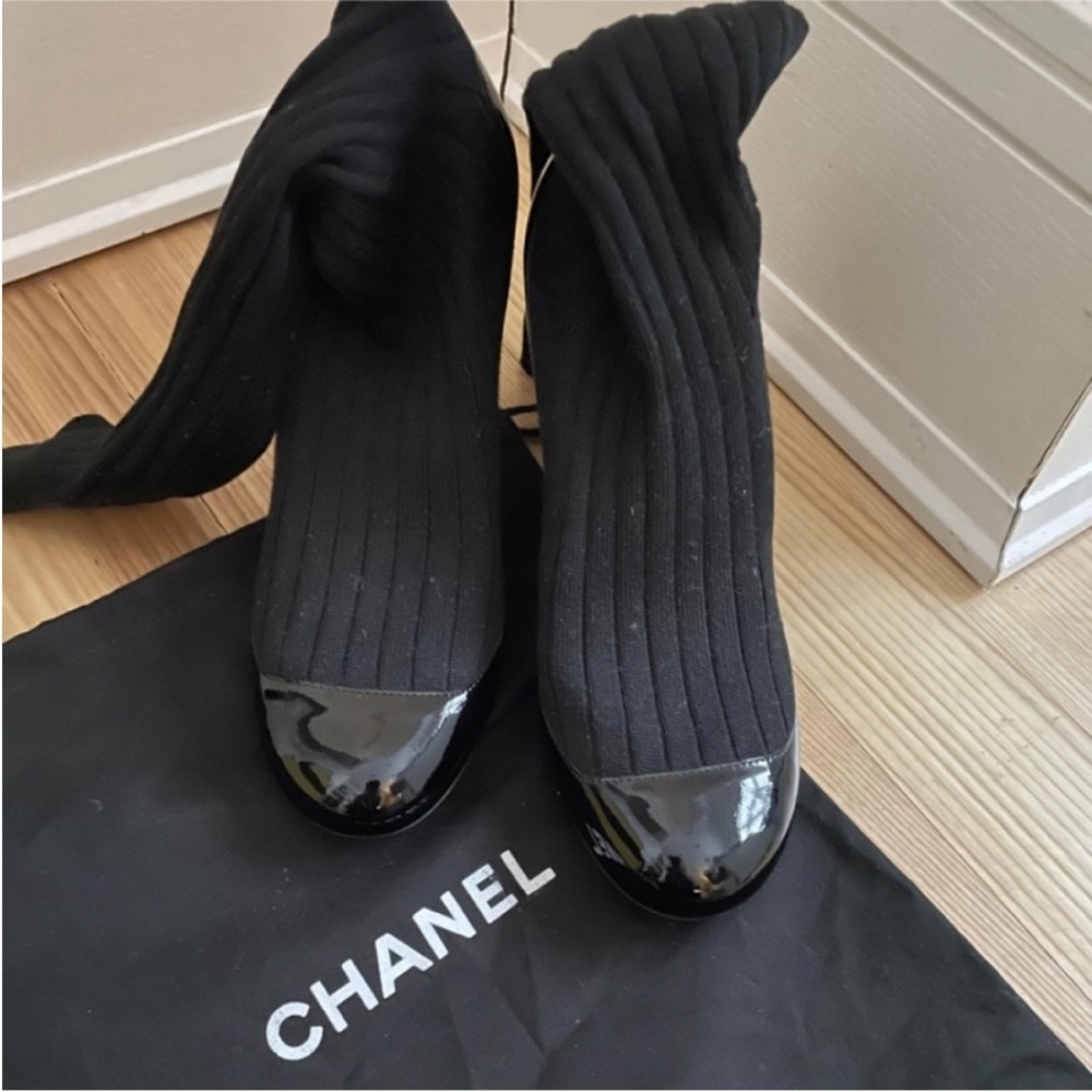CHANEL Black Ribbed Heeled sock Boots 40